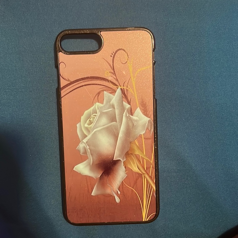 iphone 8+ flower case